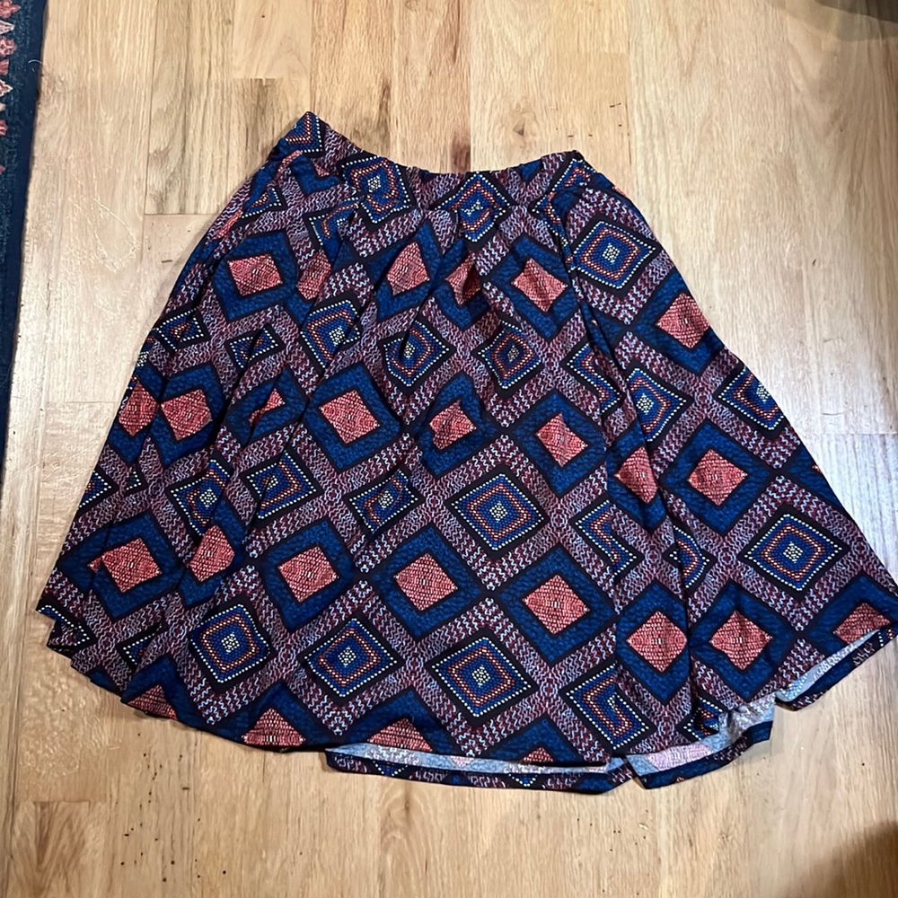 Lularoe skirt